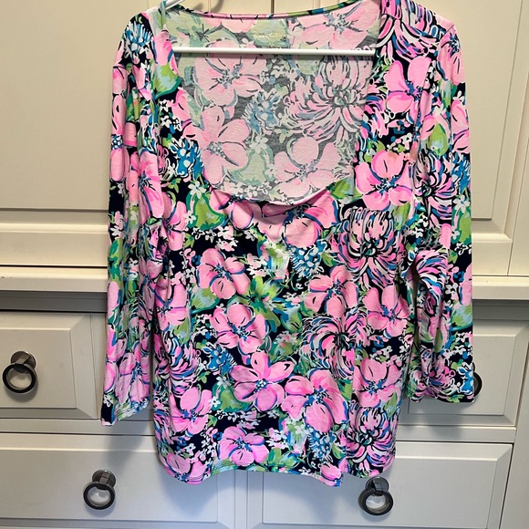 Lilly Pulitzer shirt - Picture 3 of 5